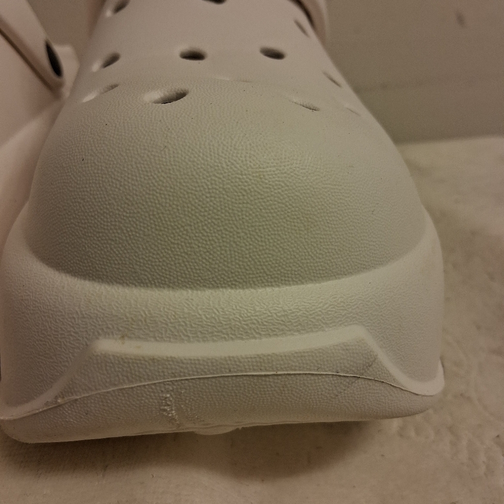 Womens 2 Inches Platfotm Bear Design Clogs - White Size 9 - 10,  Like Crocs - Picture 4 of 16